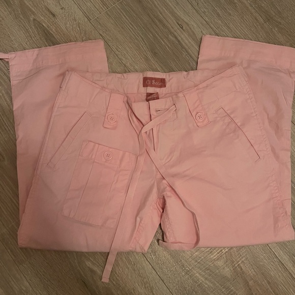Light Pink Capri Cargo Pants - Picture 1 of 4